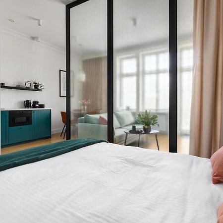 Apartament Aleja 22 Poznań Esterno foto